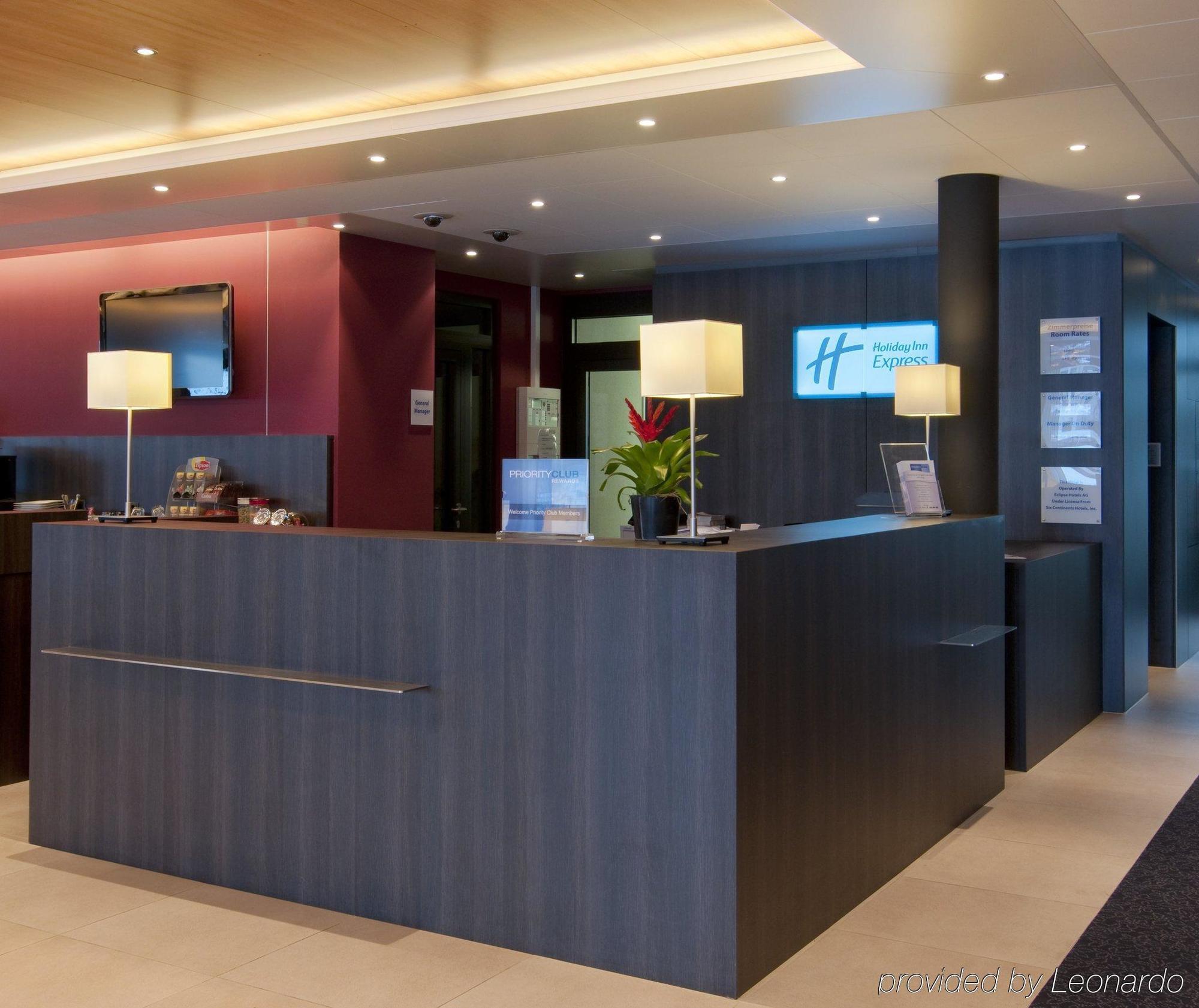 Holiday Inn Express Zuerich Airport, An Ihg Hotel Rumlang Interior photo